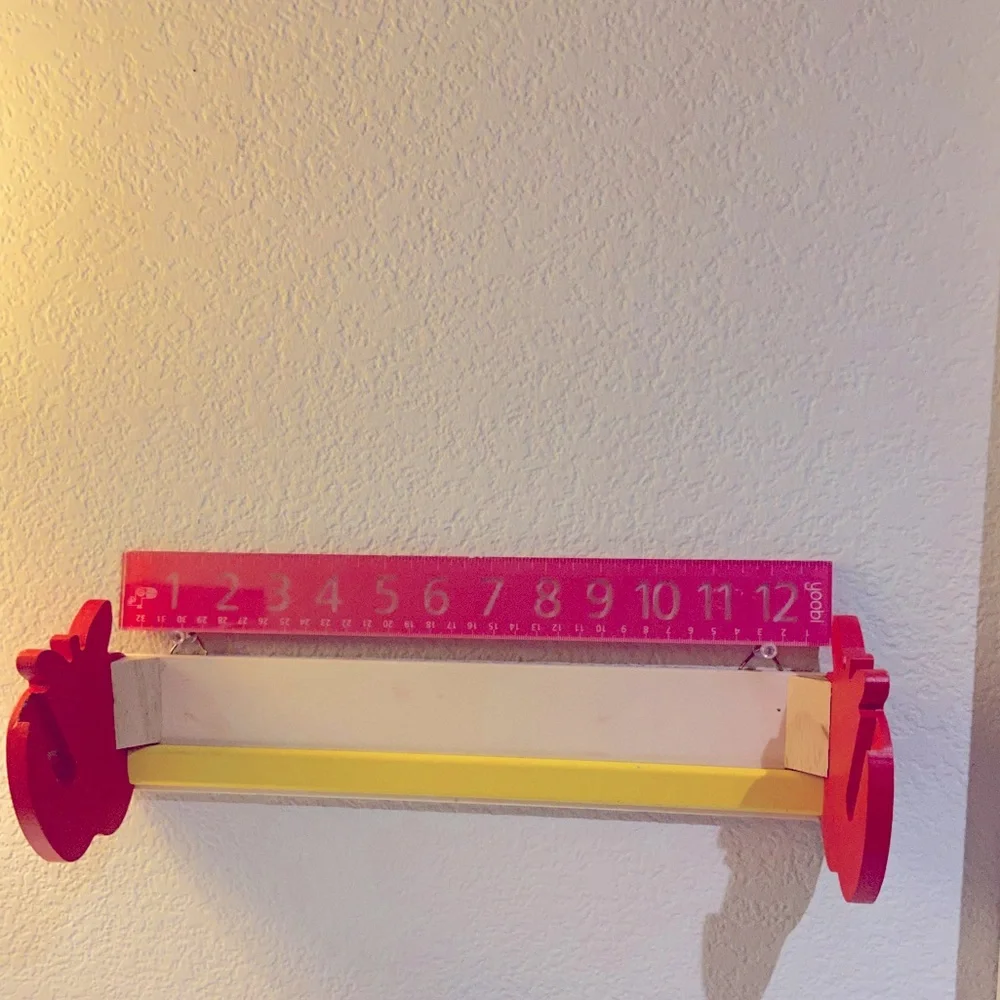 Apple 🍎 Paper Roller Ribbon Holder for DIY Arts & Crafts - Picture 6 of 15